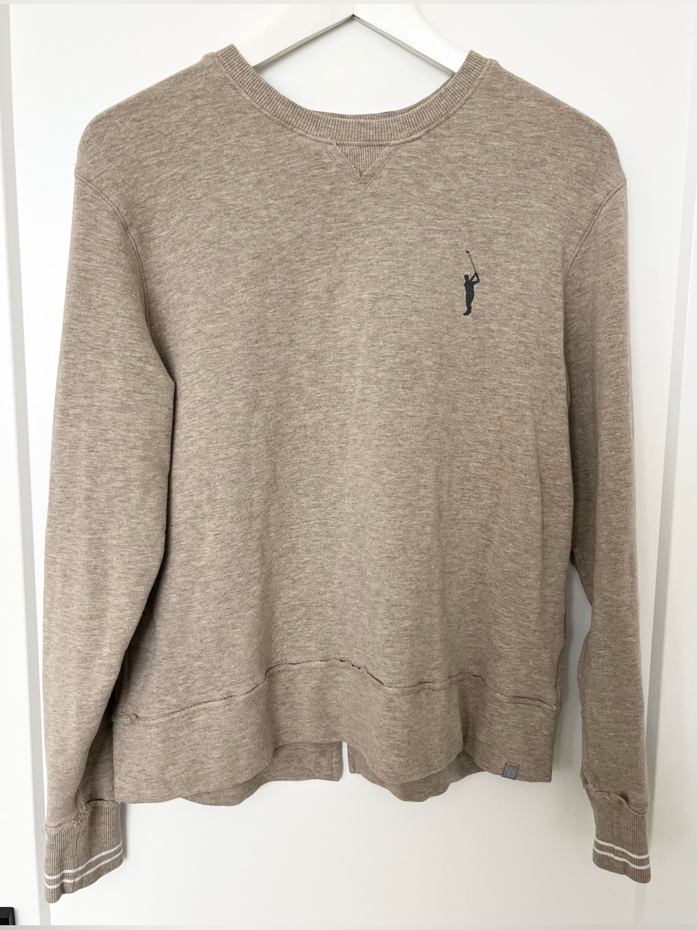 Tasc Performance Sweatshirt Women’s S Golfer Silhouette Slit Back Beige Pullover